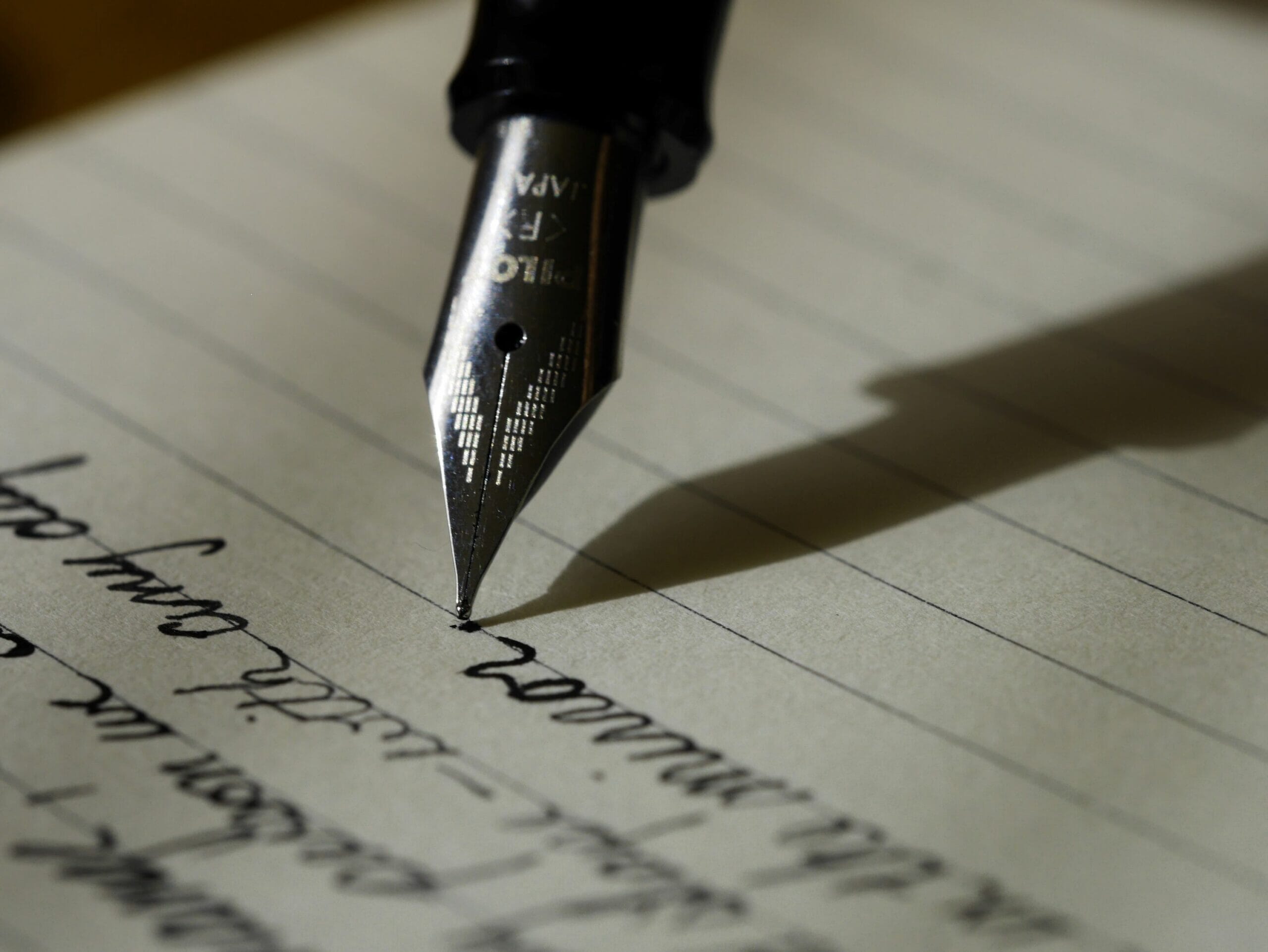 fountain-pen-scaled